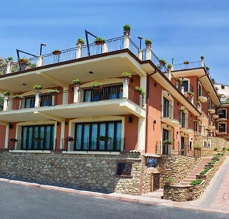 Agostiniana Hotel Santa Teresa Di Riva Ngoại thất bức ảnh
