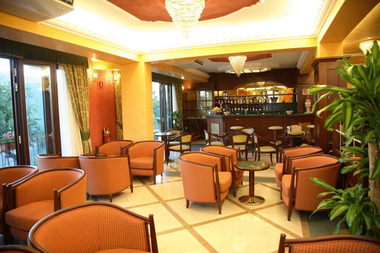 Agostiniana Hotel Santa Teresa Di Riva Ngoại thất bức ảnh