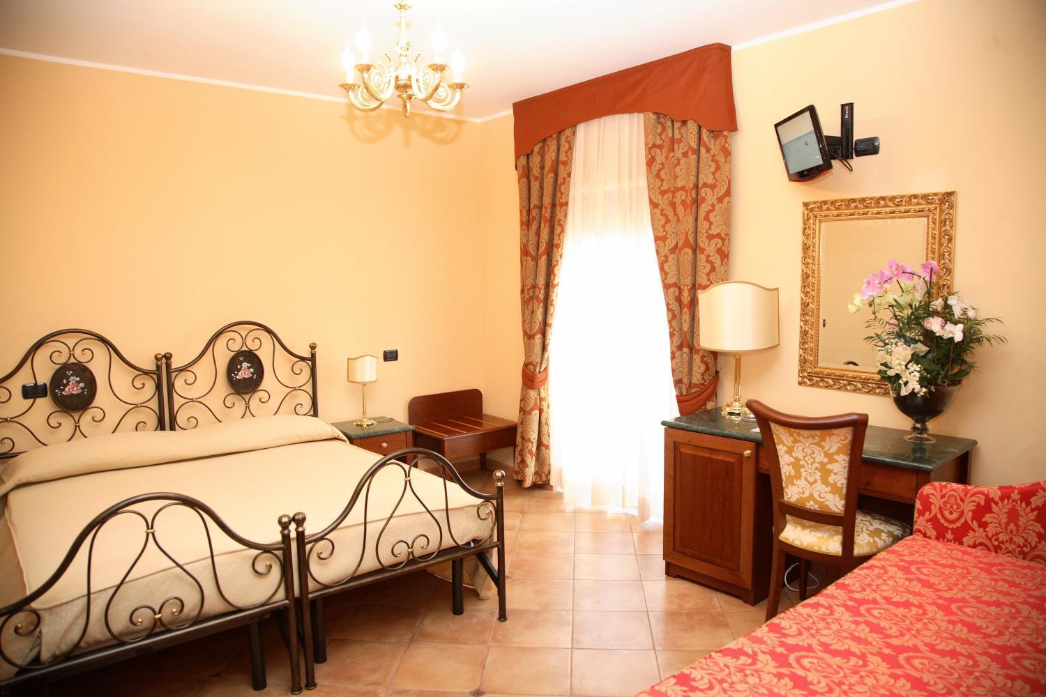 Agostiniana Hotel Santa Teresa Di Riva Ngoại thất bức ảnh