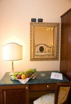 Agostiniana Hotel Santa Teresa Di Riva Ngoại thất bức ảnh